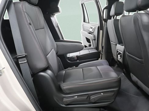 Used 2024 Chevrolet Tahoe RST w/ Luxury Package AWD/4WD image 34