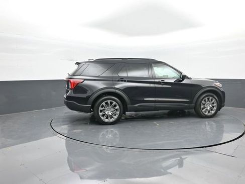 New 2026 Ford Explorer Active w/ Active Comfort Package image 8