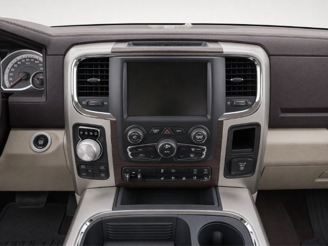 Used 2016 RAM 1500 Laramie w/ Convenience Group AWD/4WD image 14
