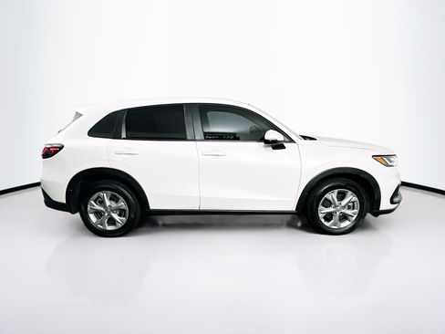 Used 2025 Honda HR-V LX image 10