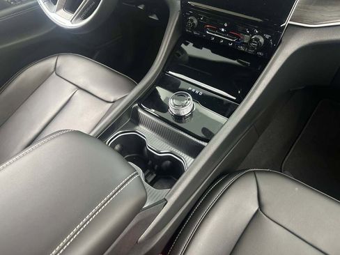 New 2025 Jeep Grand Cherokee L Limited w/ Black Appearance Package image 21