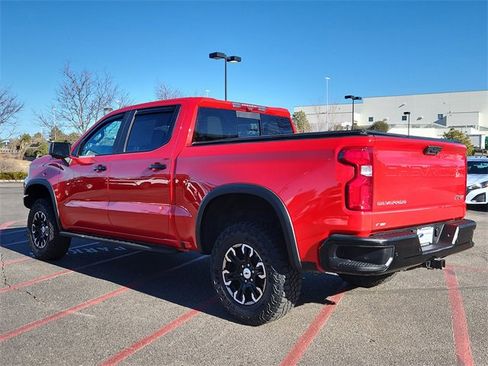 Used 2023 Chevrolet Silverado 1500 ZR2 w/ Technology Package image 3