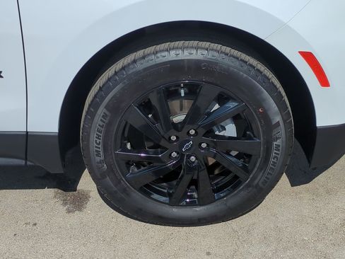 Certified 2024 Chevrolet Equinox LS w/ LS Convenience Package image 31
