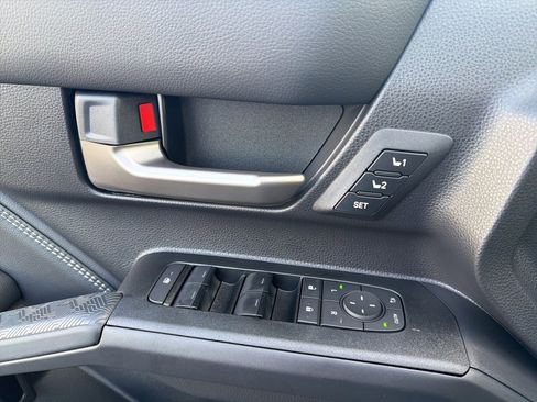 New 2025 Toyota 4Runner Limited image 17