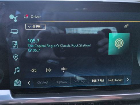 Used 2023 Chevrolet Silverado 1500 RST w/ Z71 Off-Road Package image 13