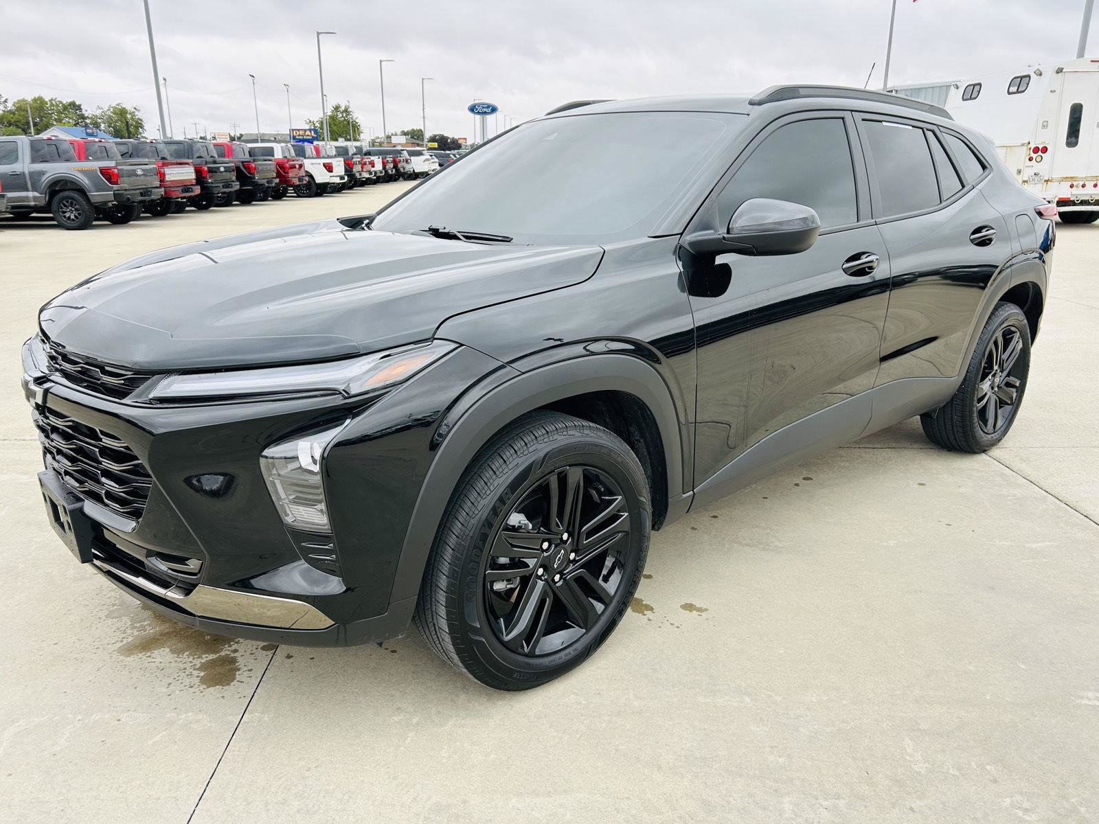 Used 2025 Chevrolet Trax ACTIV FWD image 31