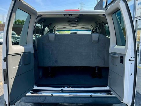 Used 2008 Ford E-350 and Econoline 350 XLT RWD image 8