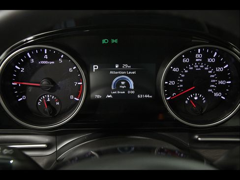 Used 2024 Kia Carnival EX FWD image 8
