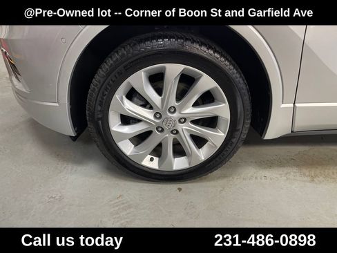 Used 2018 Buick Envision Premium w/ Driver Confidence Package AWD/4WD image 5