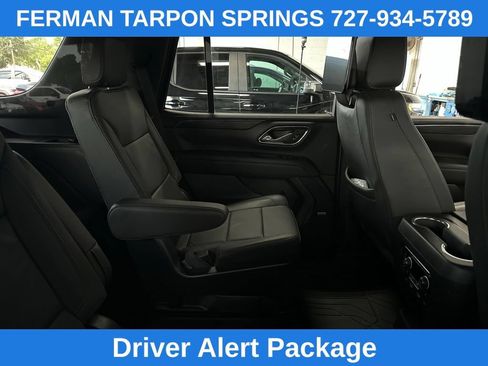 Used 2024 Chevrolet Tahoe Z71 w/ Luxury Package AWD/4WD image 7