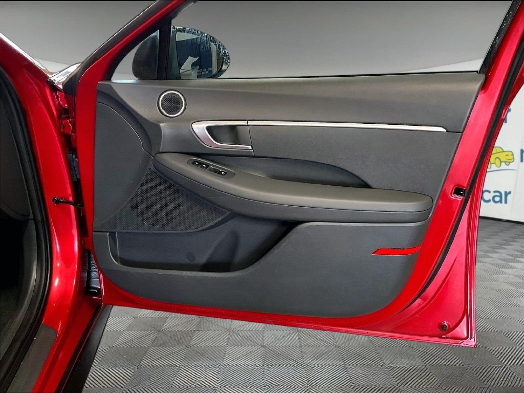 Used 2022 Hyundai Sonata SE w/ Cargo Package FWD image 12