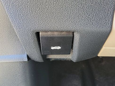 Used 2021 Ford EcoSport SE FWD image 29