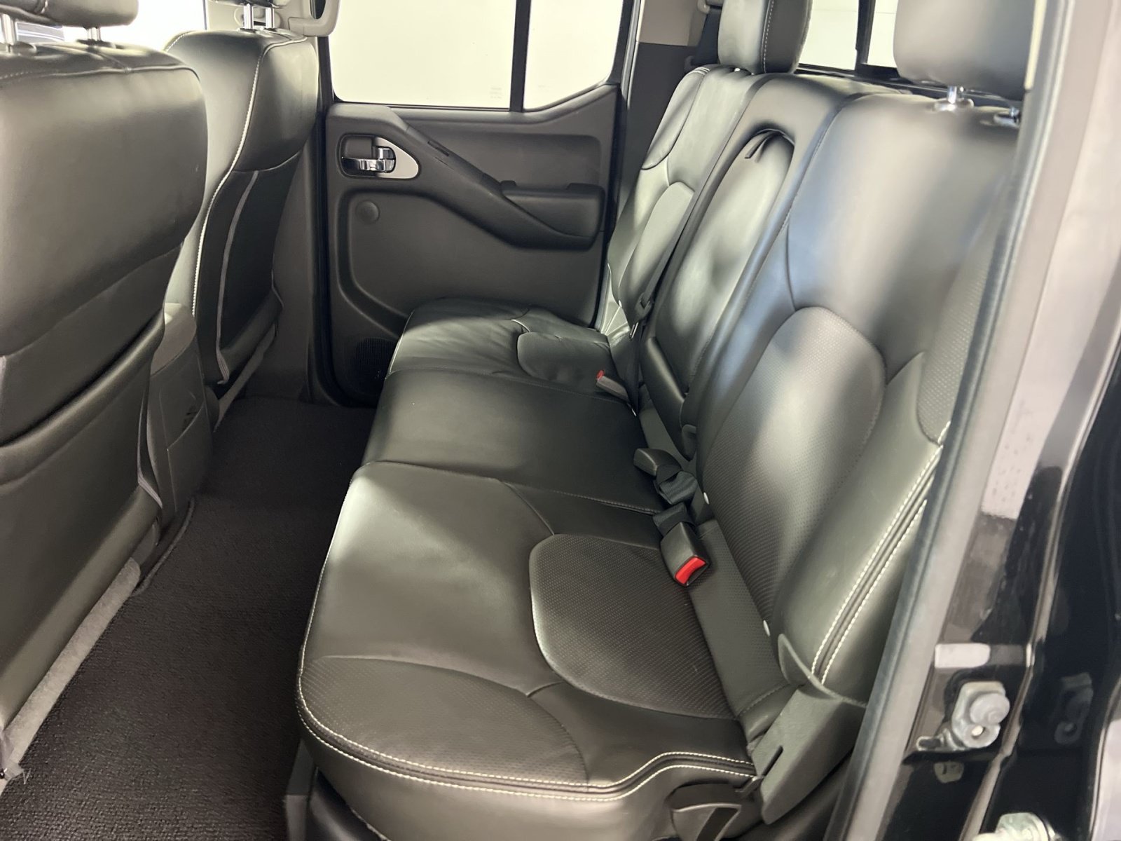 Used 2021 Nissan Frontier PRO-4X w/ Pro-4x Utility Package AWD/4WD image 25
