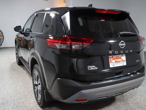 Used 2023 Nissan Rogue SV AWD/4WD image 9