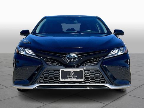 Used 2023 Toyota Camry XSE image 3