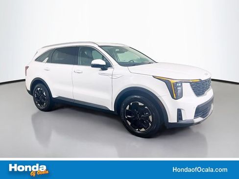 Used 2025 Kia Sorento S FWD image 1