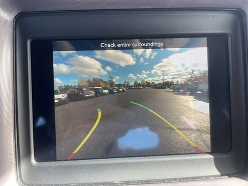 Used 2023 Dodge Challenger R/T image 27