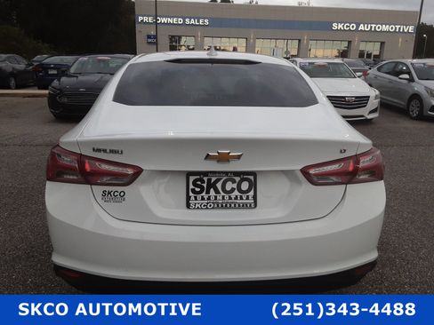 Used 2021 Chevrolet Malibu LT image 4