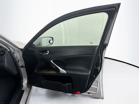 Used 2010 Lexus IS 250 RWD image 32