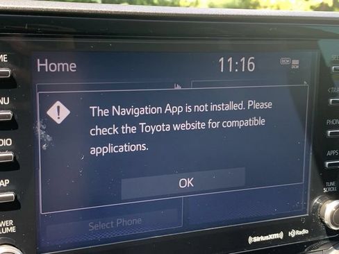 Used 2022 Toyota Highlander XLE FWD image 23