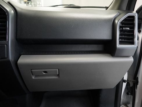 Used 2019 Ford F150 XLT w/ Trailer Tow Package image 34