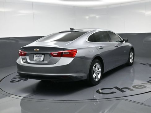 Used 2023 Chevrolet Malibu LS FWD image 9