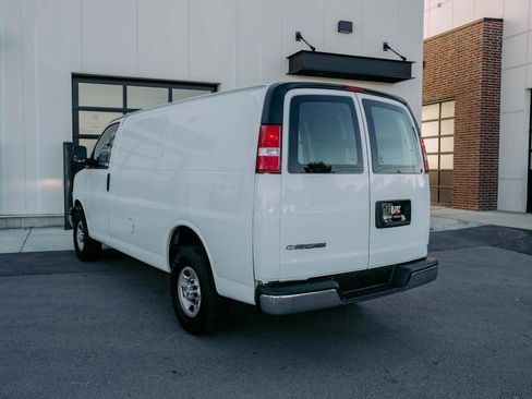 Used 2020 Chevrolet Express 2500 w/ Driver Convenience Package image 5