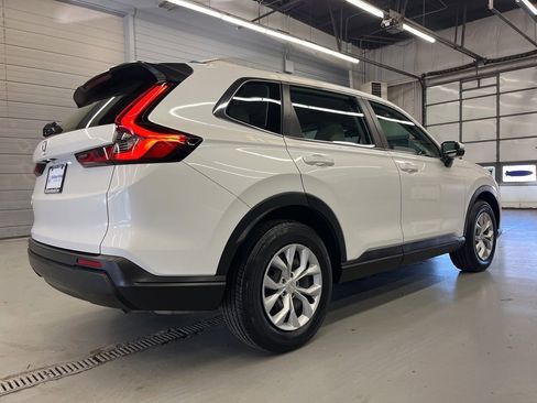 Used 2023 Honda CR-V LX image 7