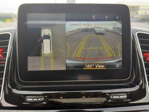 Used 2017 Mercedes-Benz GLS 550 4MATIC image 29