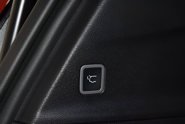 New 2026 Chrysler Pacifica Select w/ S Appearance Package FWD image 32