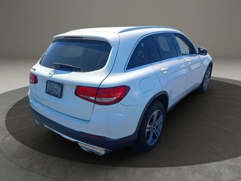 Used 2019 Mercedes-Benz GLC 300 image 3
