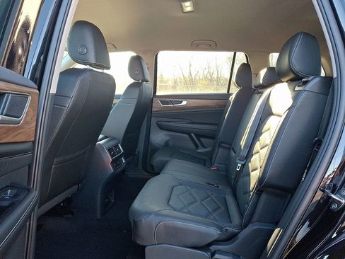 New 2026 Volkswagen Atlas SE image 5