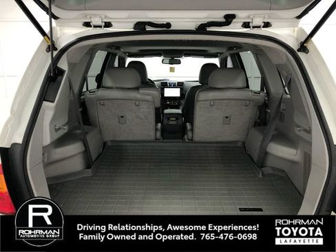 Used 2010 Toyota Highlander Limited AWD/4WD image 26