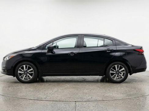 Used 2025 Nissan Versa SV image 5