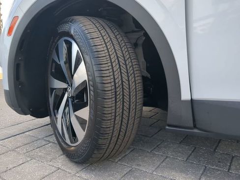 Certified 2021 Volkswagen ID.4 Pro S w/ Gradient Package image 36