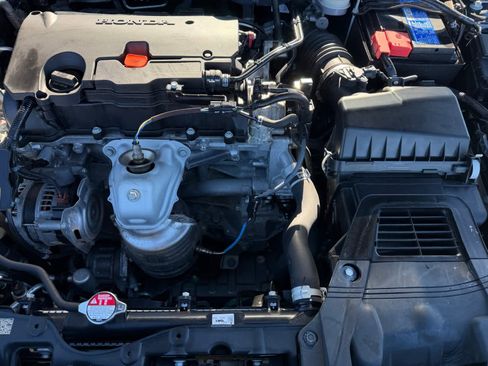 Used 2024 Honda Civic Sport image 8