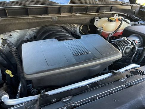 Used 2022 Chevrolet Tahoe Z71 AWD/4WD image 36