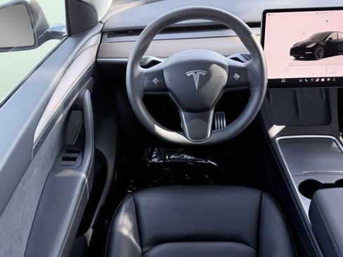 Used 2023 Tesla Model Y Performance AWD/4WD image 45