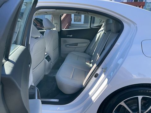 Used 2015 Acura TLX V6 w/ Technology Package image 6