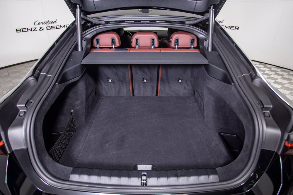 Used 2024 BMW i4 eDrive35 w/ M Sport Package RWD image 8