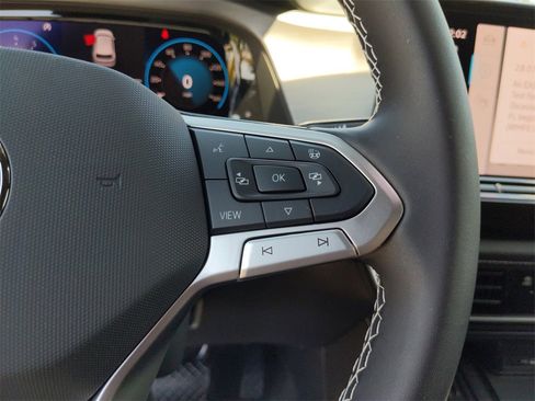 New 2025 Volkswagen Atlas Cross Sport SE image 38