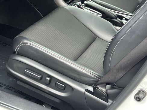 Used 2017 Honda Accord Sport image 12