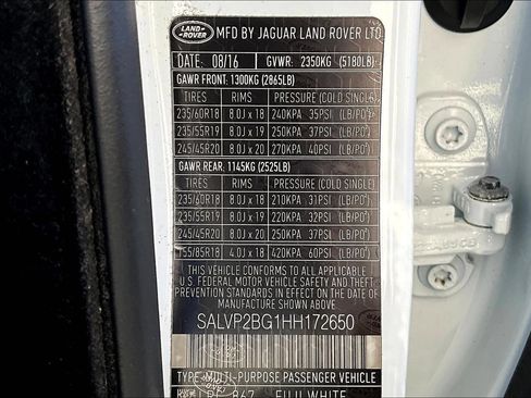 Used 2017 Land Rover Range Rover Evoque SE AWD/4WD image 19