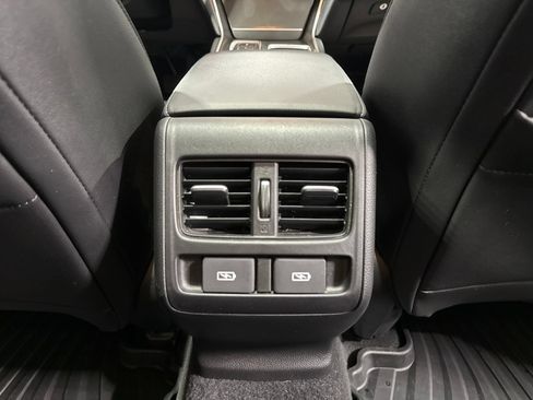 Used 2021 Honda Accord Touring image 15