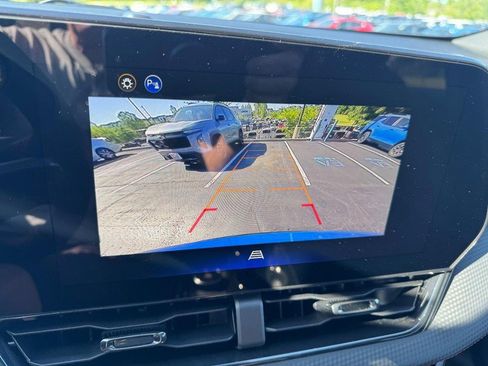 New 2026 Chevrolet Equinox RS w/ Convenience Package III FWD image 41