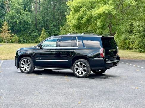 Used 2017 GMC Yukon Denali AWD/4WD image 4