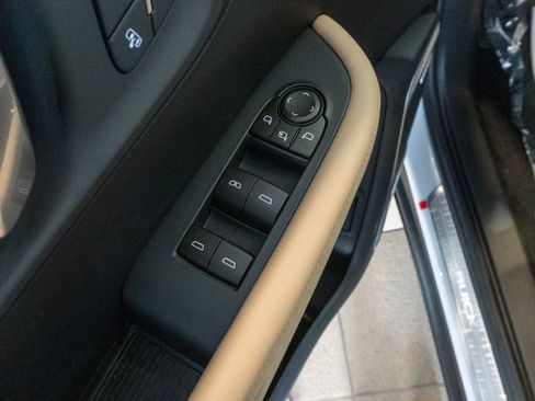 New 2026 Buick Enclave Preferred w/ Power Package FWD image 10