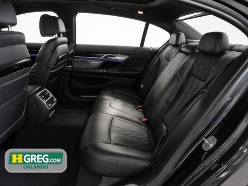 Used 2019 BMW 750i xDrive w/ M Sport Package AWD/4WD image 15