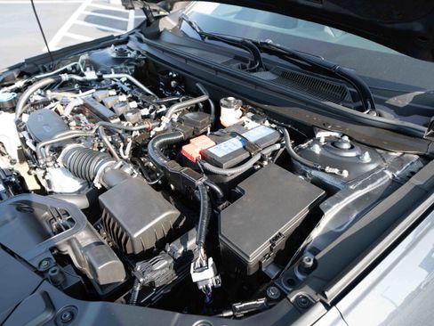 New 2025 Honda Accord LX image 32