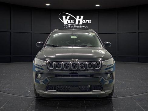 New 2025 Jeep Compass Latitude w/ Sun & Sound Group image 11